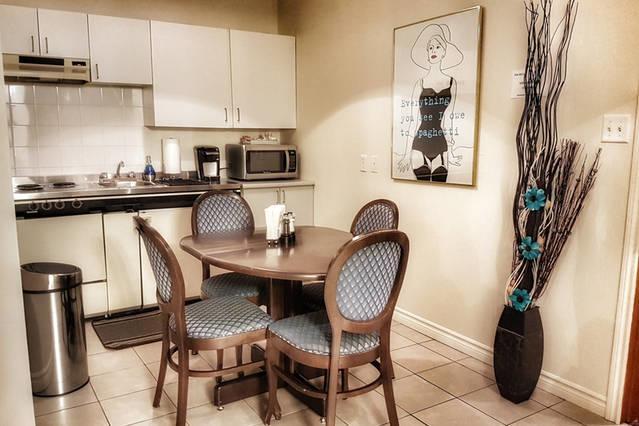 Cozy Little Apartment #11 By Amazing Property Rentals กาติโน ภายนอก รูปภาพ