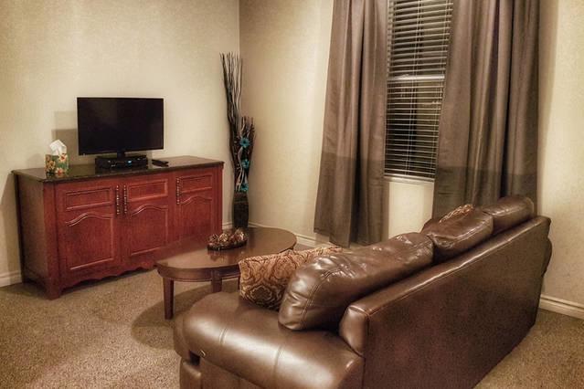 Cozy Little Apartment #11 By Amazing Property Rentals กาติโน ภายนอก รูปภาพ