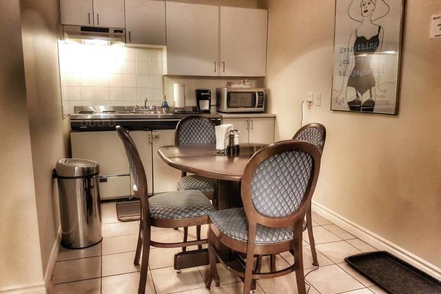 Cozy Little Apartment #11 By Amazing Property Rentals กาติโน ภายนอก รูปภาพ